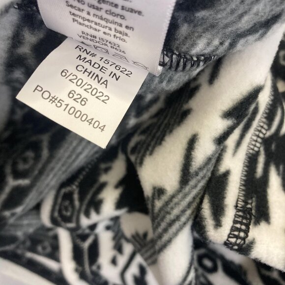 Eddie Bauer Fleece Half Zip Pullover Sweater Womens 2XL Black White Aztec Winter - Picture 13 of 15